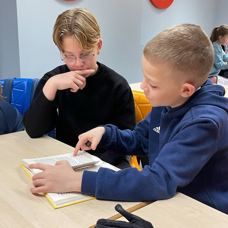 4a2d37a6-9183-4bf4-bd35-6c8d4063274c