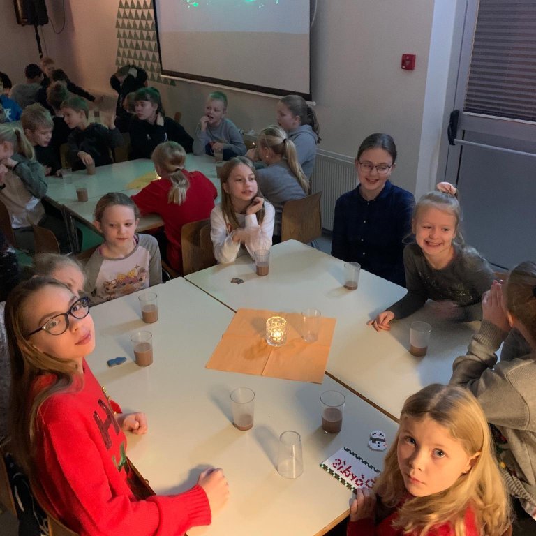 78984280_593193514749465_1209568219115814912_n