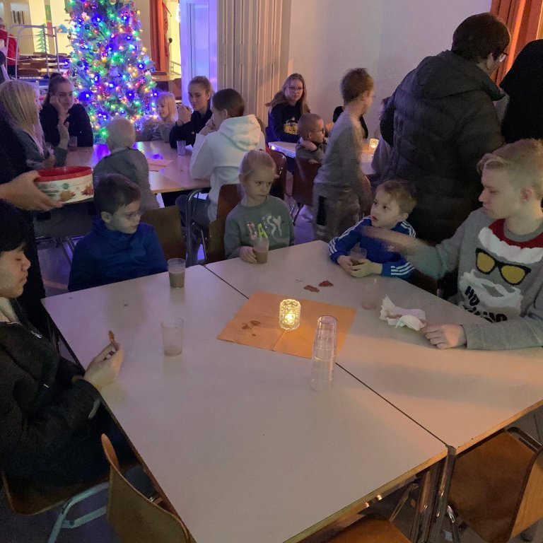 79384699_552826175557374_1327883938076557312_n