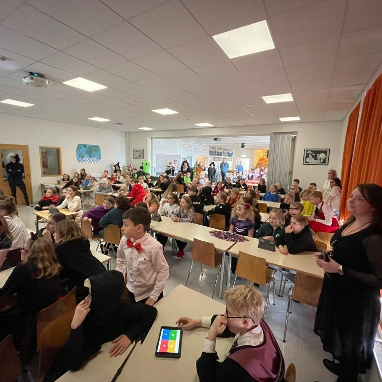 246714898_558156775284895_6927366246367968895_n