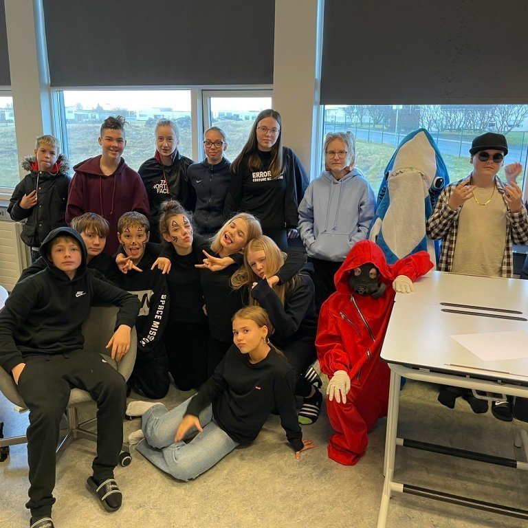 247245399_135878752076692_5383215670603992868_n