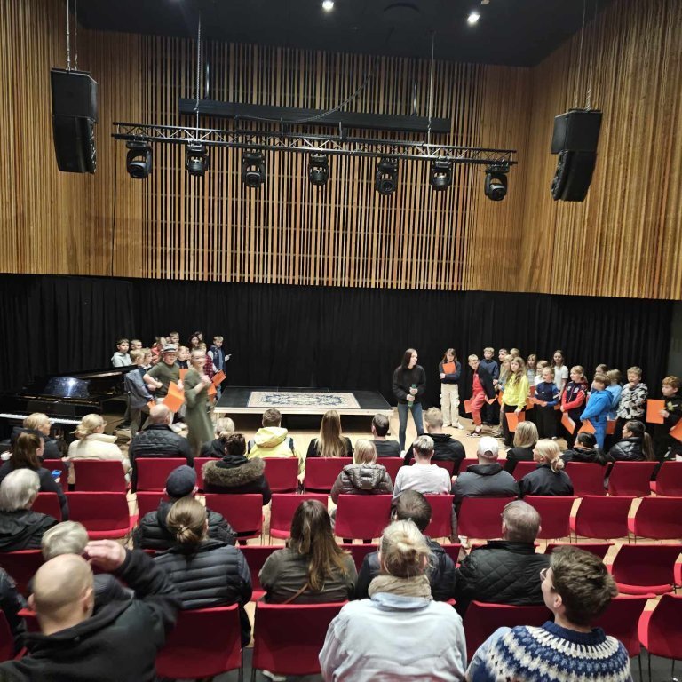 442705761_401528996213669_8160545875261295007_n