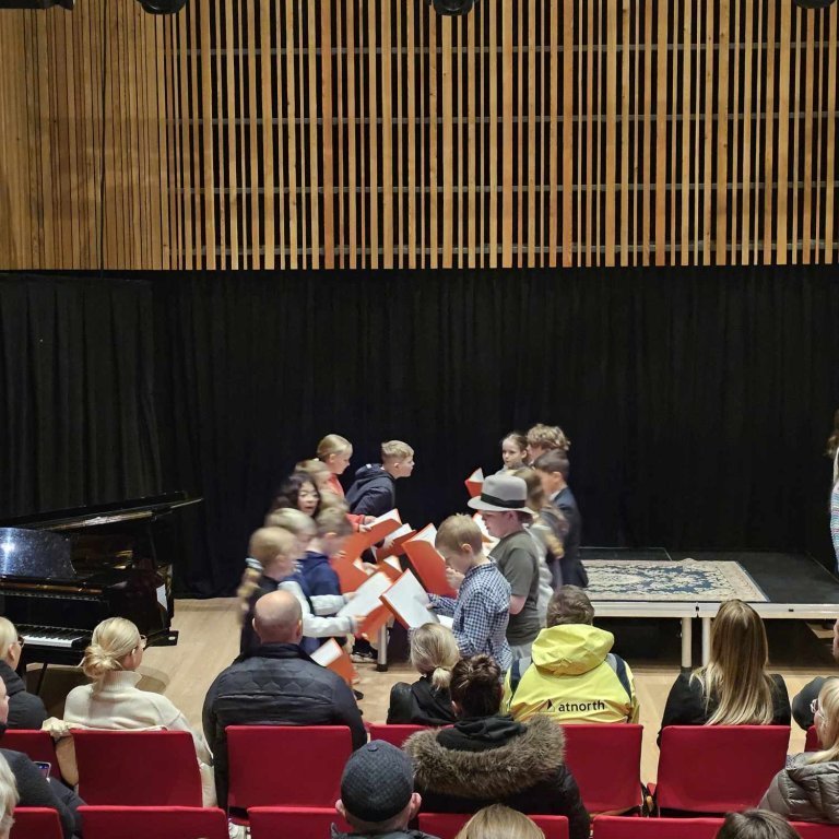 444781111_986100313210136_2876395062868750562_n