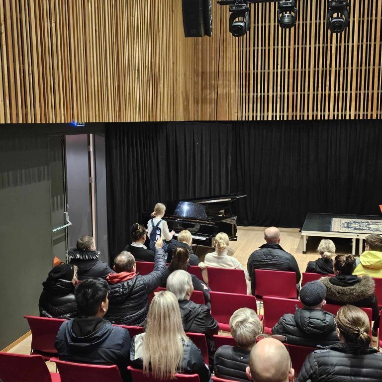 445861187_1565358190694374_5840629907344068343_n