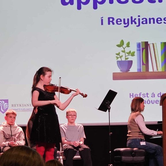 484815345_2066887083737858_2340048078323492866_n