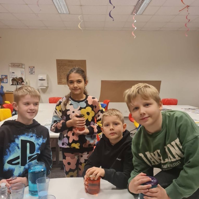 310240070_1376089729586141_4259662905966148156_n