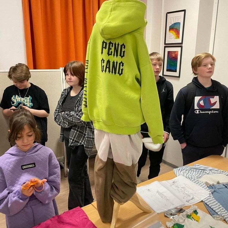 313784119_2080193762177969_6728693503399767396_n