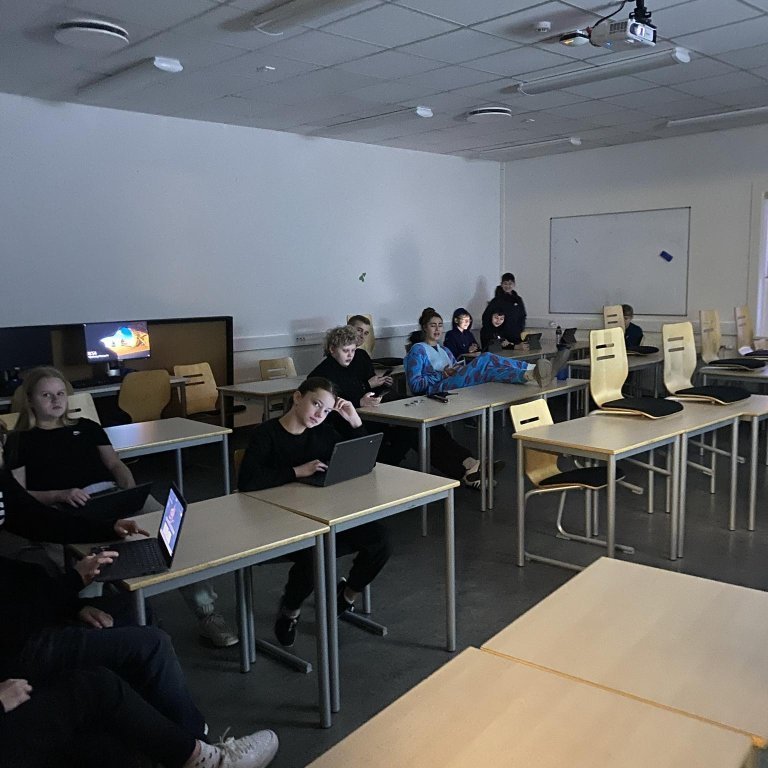 426811557_712892197615673_6226666027885341961_n