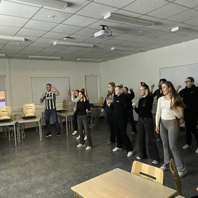 427957164_401109709134869_7945651079557395187_n