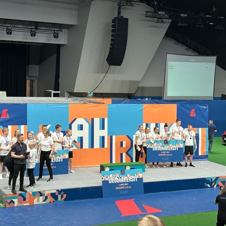 348355343_957681611920989_165206762455207325_n