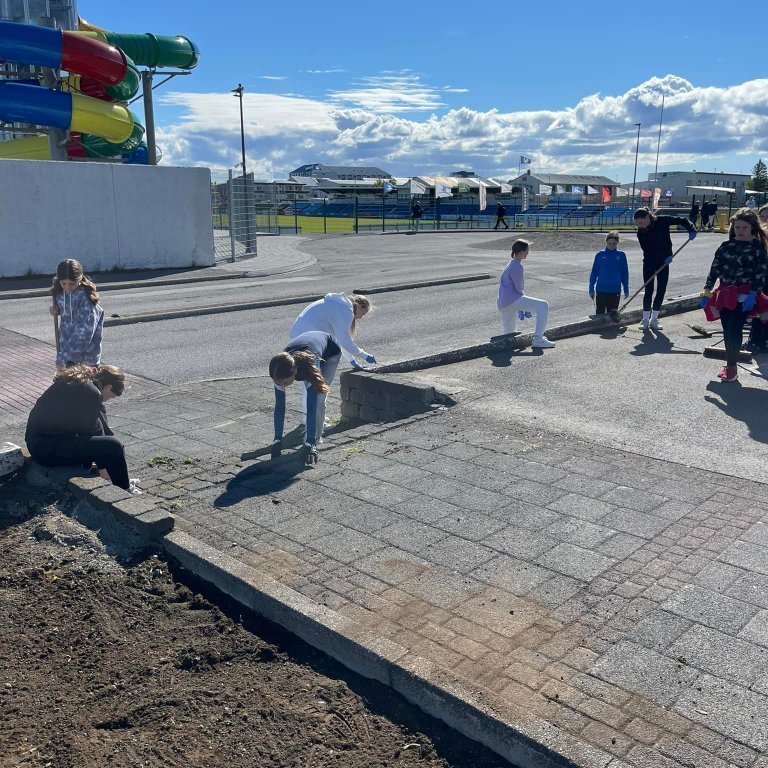 284259611_1974009339476680_5988199240330567342_n