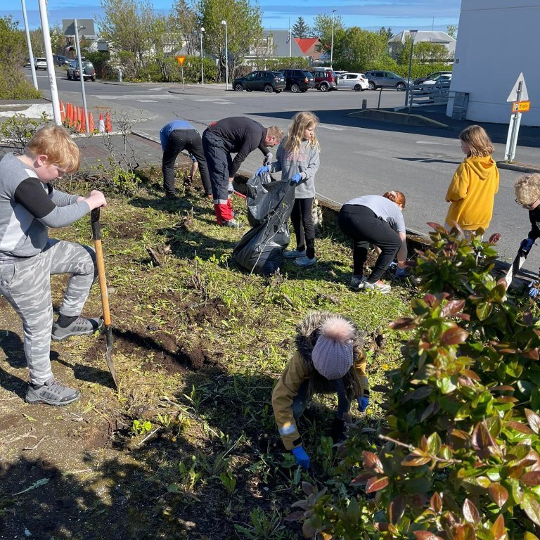 284383994_1973956562815291_4060698097802413447_n