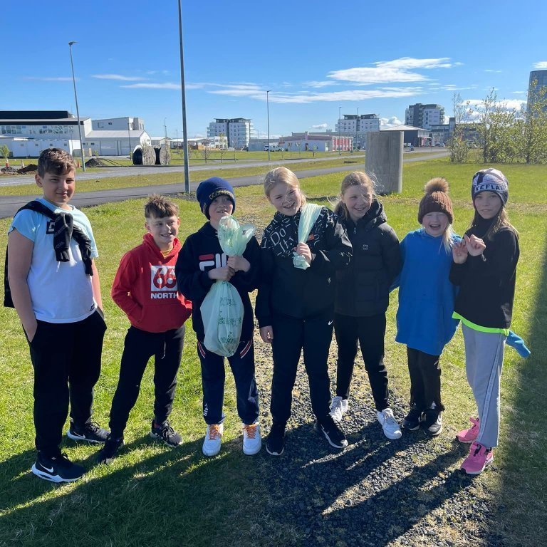 284434429_1974017579475856_486836153816372404_n