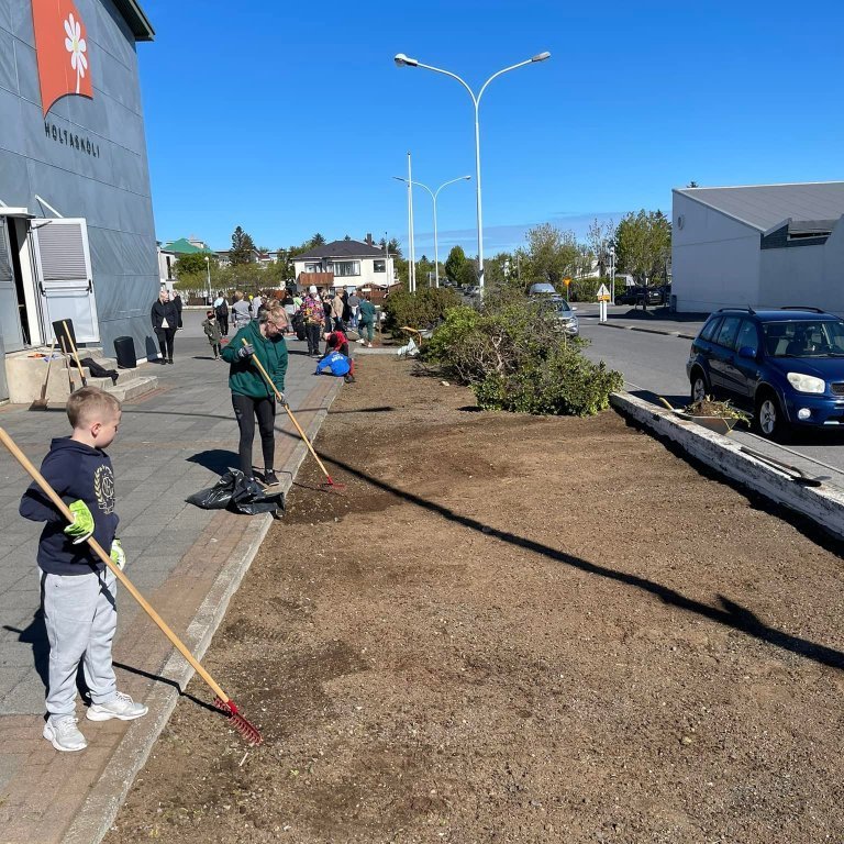 284644146_1973956742815273_3123489966896027884_n