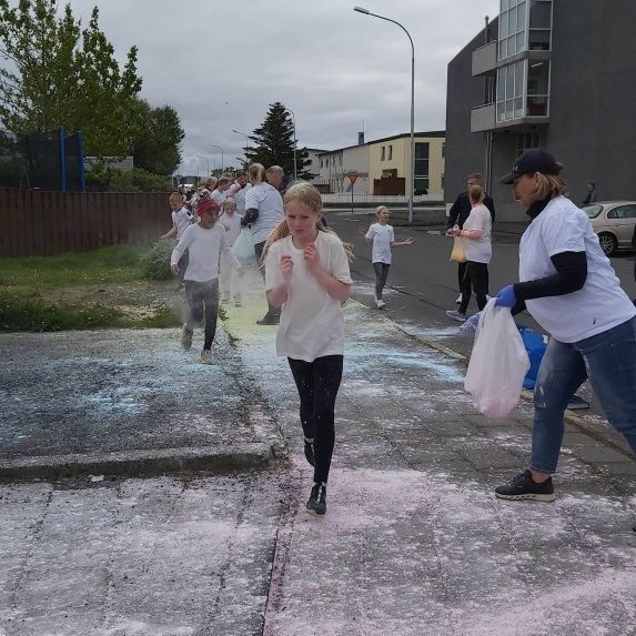 284920294_378647477614298_2261352314608917527_n